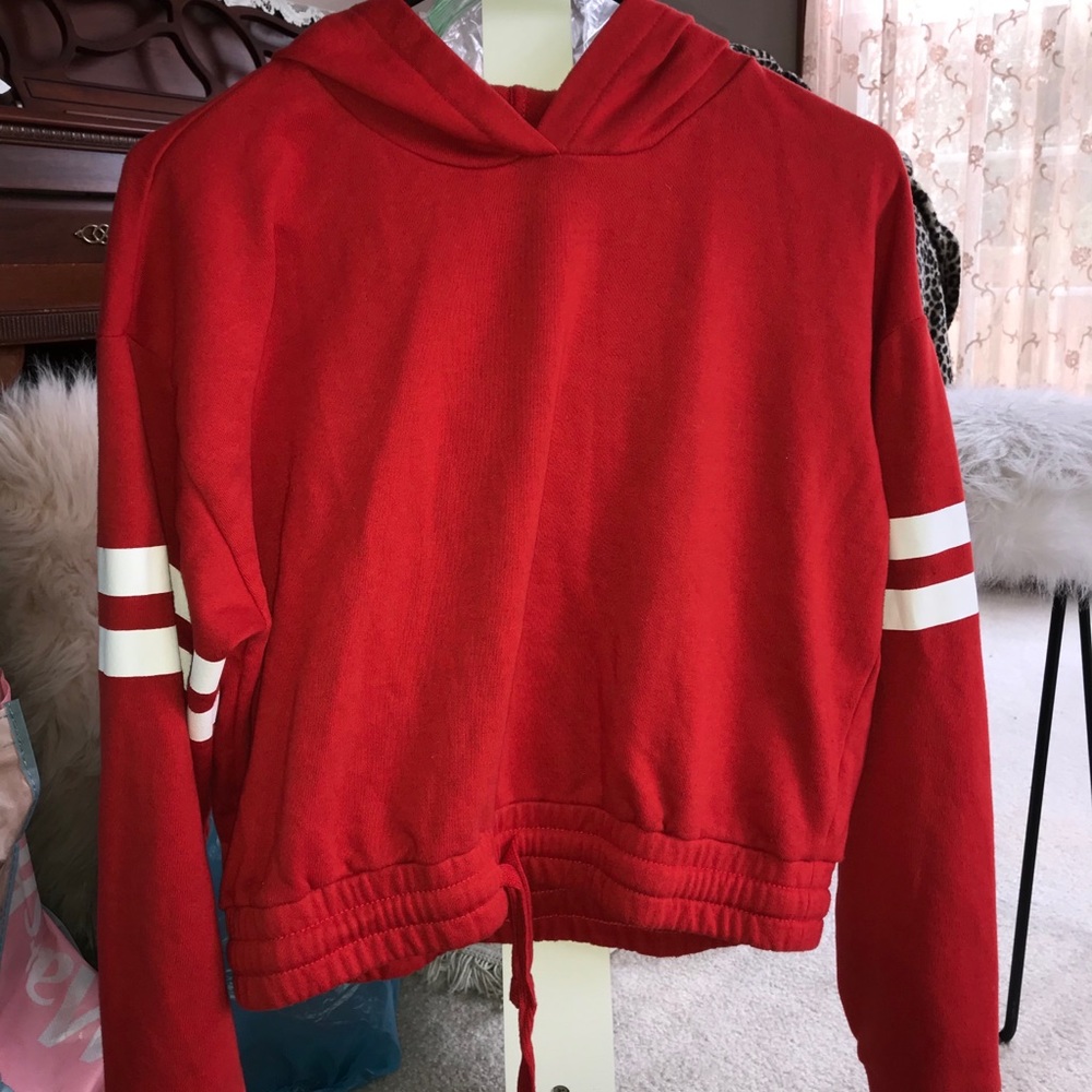 sweatshirt with tie around waist